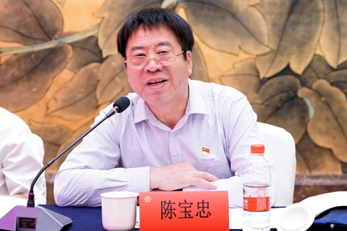 中宣部全国宣传干部学院原副院长 陈宝忠