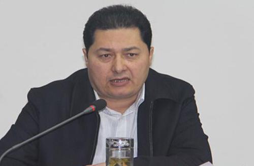 阿迪力·努尔买买提,男,维吾尔族,1968年2月生,新疆和田县人