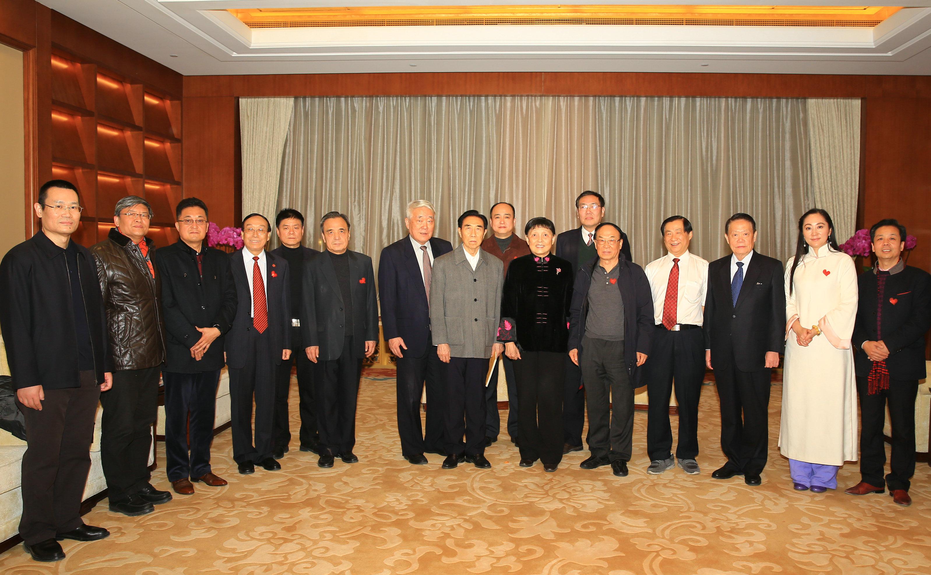 人口基金会善基金_联合国人口基金会海边(3)