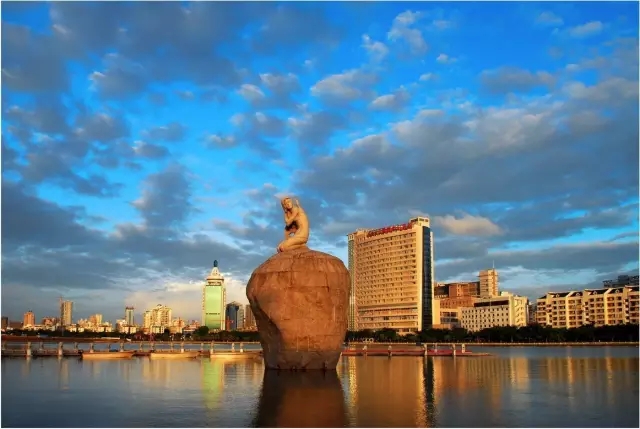 金台榜 <wbr>| <wbr>17省市被雾“埋”,换个地方清清肺 \