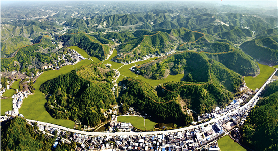首页 > 独家报道如今,径南镇依托"月形山乡村旅游区"成为"国家aaa级