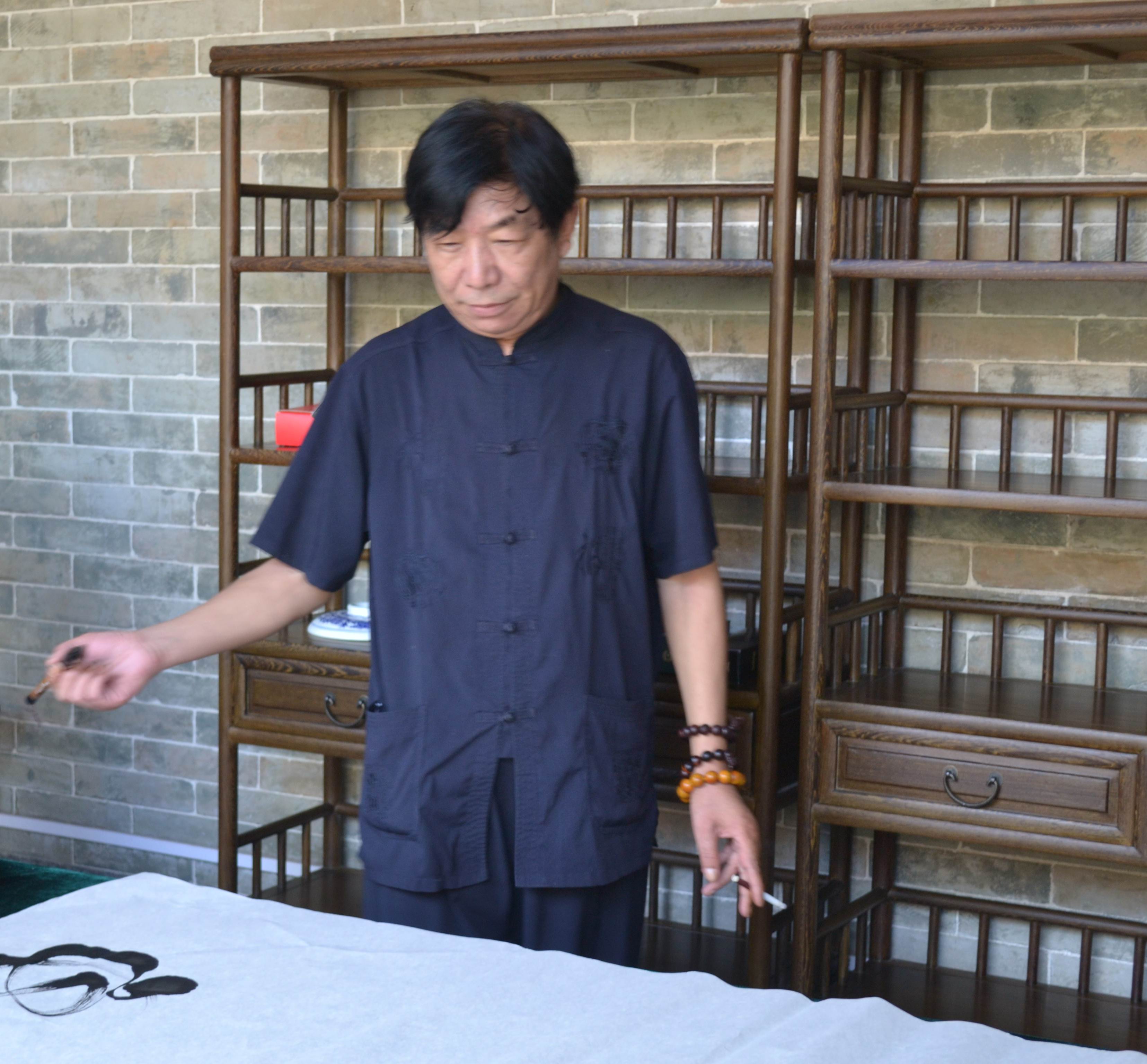 奇哉,醉笔写出蝇头楷 ----- 著名书法家武华堂