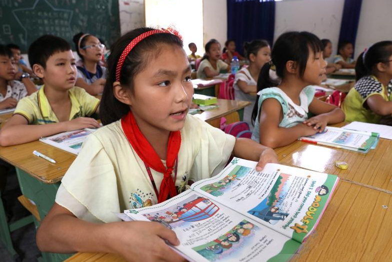 四川华蓥7000名民工子女零障碍入学