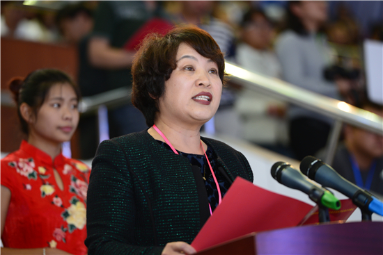 聚焦丨罗平书记吕品红:开对"药方子"才能拔掉"穷根子